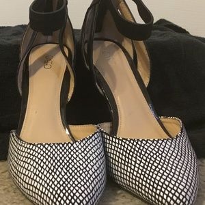Women's Shoes